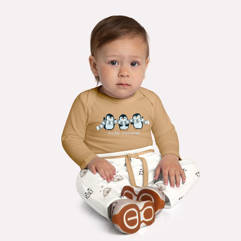 2000858_8532.jpg 2000858_8532.jpg