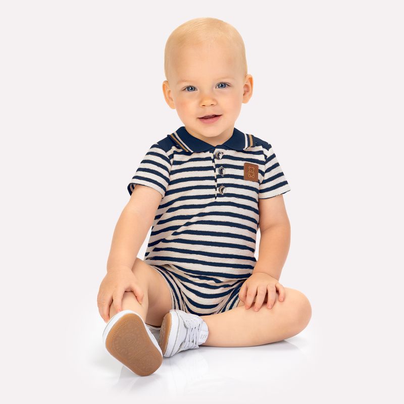 2001127_6826_L 2001127_6826_L