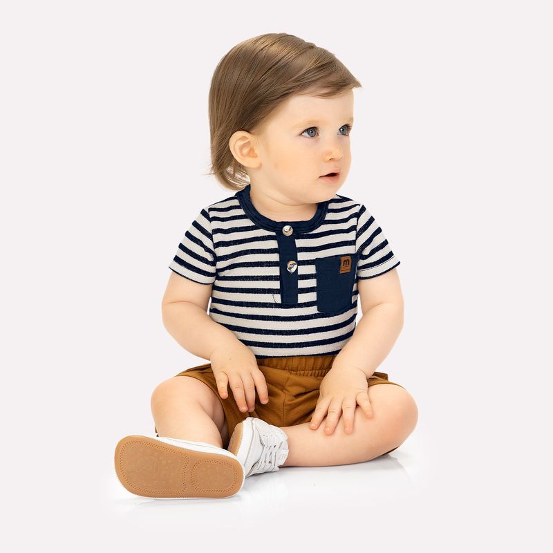 2001137_6826_L 2001137_6826_L