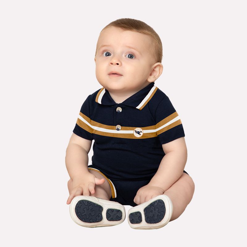 2001225_6826_L 2001225_6826_L